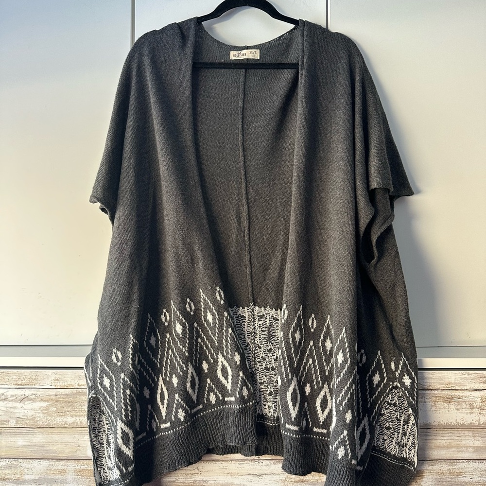 🤍 Hollister Gray Fair Isle Open Front Poncho Cardigan XS/S